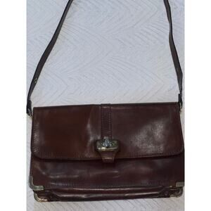 i Santi Vintage Brown Leather Shoulder Bag Made in Italy with Front Closure
